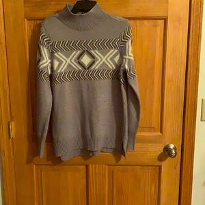 Grey sweater in new condition!